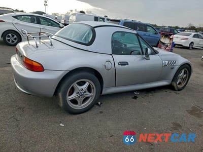 Trzecie zdjęcie samochodu z tyłu: 1996 BMW Z3 1.9 VIN:4USCH7323TLB73717 - miniatura