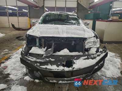 Piąte zdjęcie samochodu w środku: 2015 CHRYSLER 300C VIN:2C3CCAKG9FH782053 - miniatura