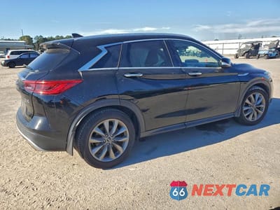 Trzecie zdjęcie samochodu z tyłu: 2019 INFINITI QX50 ESSENTIAL VIN:3PCAJ5M36KF140402 - miniatura