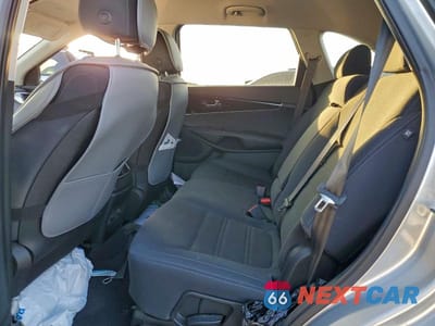 Zdjęcie 11 z 13 samochodu: 2019 KIA SORENTO LX VIN:5XYPG4A56KG598572 - miniatura