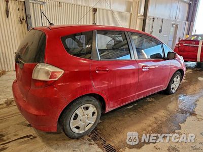 Trzecie zdjęcie samochodu z tyłu: 2013 HONDA FIT VIN:JHMGE8H39DC071620 - miniatura