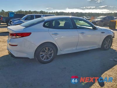 Trzecie zdjęcie samochodu z tyłu: 2020 KIA OPTIMA LX VIN:5XXGT4L33LG386452 - miniatura