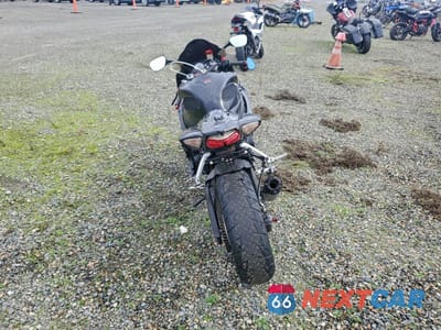 Czwarte zdjęcie samochodu z boku: 2008 SUZUKI GSX-R600 VIN:JS1GN7EA382111792 - miniatura