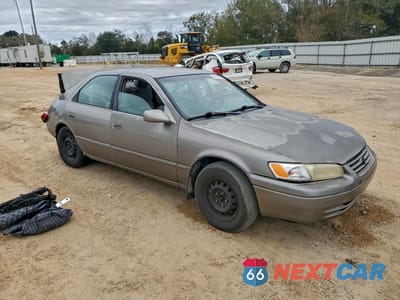 Czwarte zdjęcie samochodu z boku: 1999 TOYOTA CAMRY CE VIN:4T1BG22K3XU411972 - miniatura