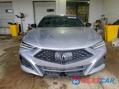 Piąte zdjęcie samochodu w środku: 2022 ACURA TLX TECH A VIN:19UUB6F5XNA000303 - miniatura