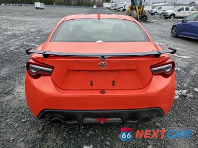 Zdjęcie 6 z 12 samochodu: 2017 TOYOTA 86 BASE VIN:JF1ZNAA17H9707437 - miniatura