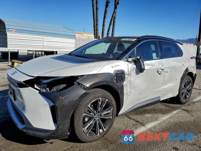 2024 TOYOTA BZ4X XLE JTMAAAAA2RA033720 - główne zdjęcie licytacji z USA - miniatura