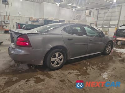 Trzecie zdjęcie samochodu z tyłu: 2007 PONTIAC GRAND PRIX VIN:2G2WP552871142791 - miniatura