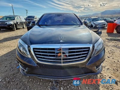 Piąte zdjęcie samochodu w środku: 2017 MERCEDES-BENZ S 550 4MATIC VIN:WDDUG8FB3HA316072 - miniatura