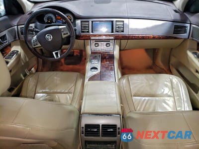 Zdjęcie 8 z 12 samochodu: 2009 JAGUAR XF LUXURY VIN:SAJWA05B19HR29678 - miniatura