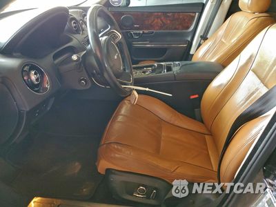 Zdjęcie 7 z 14 samochodu: 2016 JAGUAR XJ VIN:SAJWA1C74G8V98810 - miniatura