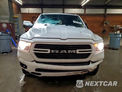 Piąte zdjęcie samochodu w środku: 2020 RAM 1500 BIG HORN/LONE STAR VIN:1C6SRFBT1LN200604 - miniatura