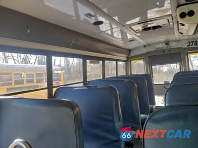 Zdjęcie 6 z 10 samochodu: 2012 CHEVROLET MICRO BIRD G3500 - SCHOOL BUS VIN:1GB3G3BG6C1182679 - miniatura