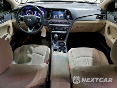 Zdjęcie 8 z 12 samochodu: 2019 HYUNDAI SONATA SE VIN:5NPE24AF1KH793213 - miniatura