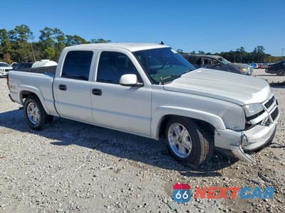 Czwarte zdjęcie samochodu z boku: 2006 CHEVROLET SILVERADO K1500 VIN:2GCEK13Z561351998 - miniatura