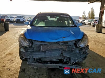 Piąte zdjęcie samochodu w środku: 2017 HYUNDAI ELANTRA GT VIN:KMHD35LH2HU382250 - miniatura