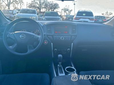 Zdjęcie 9 z 10 samochodu: 2015 NISSAN PATHFINDER S VIN:5N1AR2MNXFC707962 - miniatura