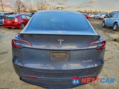 Zdjęcie 6 z 12 samochodu: 2022 TESLA MODEL Y VIN:7SAYGDEF0NF441965 - miniatura