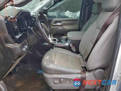 Zdjęcie 7 z 12 samochodu: 2025 GMC SIERRA K2500 SLT VIN:1GT4UNE71SF149445 - miniatura