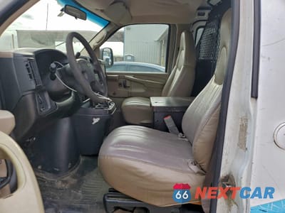 Zdjęcie 7 z 14 samochodu: 2006 CHEVROLET EXPRESS G2500 UTILITY / SERVICE VAN VIN:1GCGG25V961180284 - miniatura