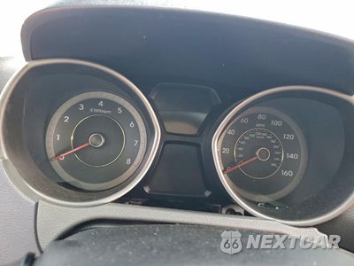 Zdjęcie 9 z 13 samochodu: 2013 HYUNDAI ELANTRA GLS VIN:KMHDH4AE0DU609742 - miniatura
