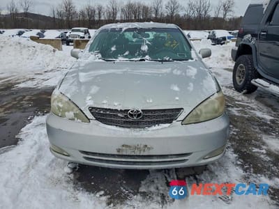 Piąte zdjęcie samochodu w środku: 2003 TOYOTA CAMRY VIN:4T1BF30K03U061075 - miniatura