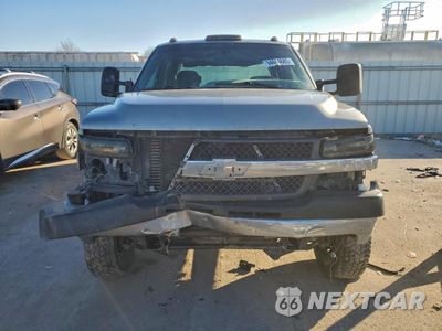 Piąte zdjęcie samochodu w środku: 2001 CHEVROLET SILVERADO K3500 VIN:1GCJK33191F130667 - miniatura