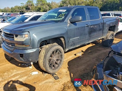 2017 CHEVROLET SILVERADO K1500 4WD 2LT 3GCUKREC2HG504057 - główne zdjęcie licytacji z USA - miniatura