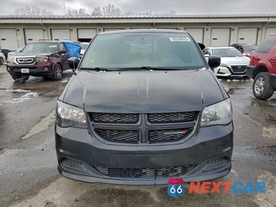 Piąte zdjęcie samochodu w środku: 2017 DODGE GRAND CARAVAN SE VIN:2C4RDGBG3HR601600 - miniatura