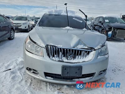 Piąte zdjęcie samochodu w środku: 2013 BUICK LACROSSE VIN:1G4GC5E39DF258375 - miniatura