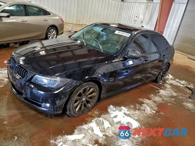 2011 BMW 328 XI WBAPK7C5XBF082132 - główne zdjęcie licytacji z USA - miniatura