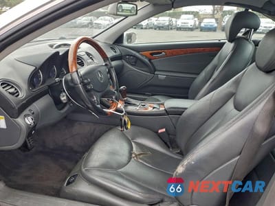 Zdjęcie 7 z 11 samochodu: 2006 MERCEDES-BENZ SL 500 VIN:WDBSK75F96F108565 - miniatura