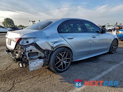 Trzecie zdjęcie samochodu z tyłu: 2022 MERCEDES-BENZ C 300 VIN:W1KAF4GB4NR045906 - miniatura