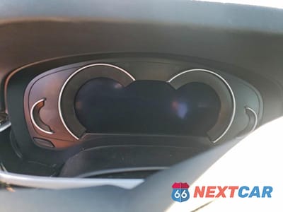 Zdjęcie 9 z 12 samochodu: 2019 BMW 530E VIN:WBAJA9C54KB393986 - miniatura