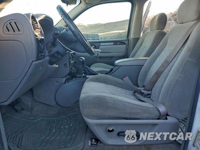 Zdjęcie 7 z 13 samochodu: 2005 GMC ENVOY XL VIN:1GKET16S556103984 - miniatura
