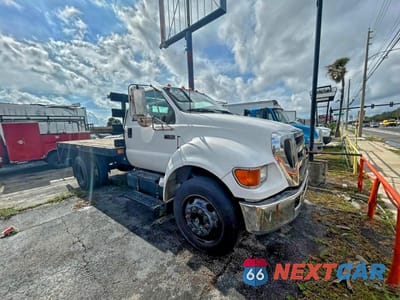 2005 FORD F650 SUPER - TRUCKS FLAT BED TRUCK 3FRNF65C65V113091 - główne zdjęcie licytacji z USA - miniatura
