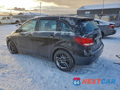 Drugie zdjęcie samochodu z przodu: 2015 MERCEDES-BENZ B 250 4MATIC VIN:WDDMH4GB0FJ308982 - miniatura