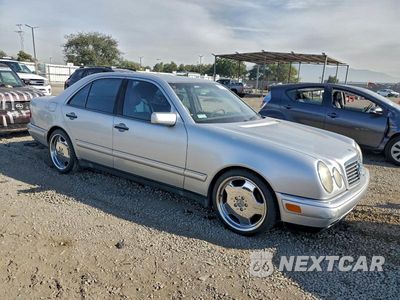 Czwarte zdjęcie samochodu z boku: 1997 MERCEDES-BENZ E 320 VIN:WDBJF55F2VA437656 - miniatura