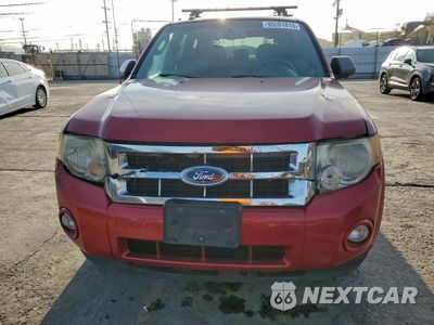 Piąte zdjęcie samochodu w środku: 2010 FORD ESCAPE XLT VIN:1FMCU0D72AKD27395 - miniatura