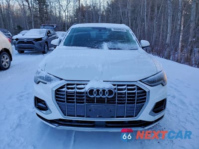 Piąte zdjęcie samochodu w środku: 2022 AUDI Q3 KOMFORT 45 VIN:WA1AECF30N1080050 - miniatura