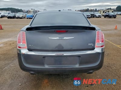 Zdjęcie 6 z 12 samochodu: 2013 CHRYSLER 300C VIN:2C3CCAKT6DH652886 - miniatura