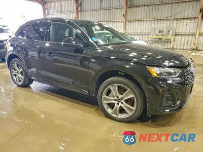 Czwarte zdjęcie samochodu z boku: 2025 AUDI Q5 PREMIUM 45 VIN:WA1GAAFY6S2017112 - miniatura