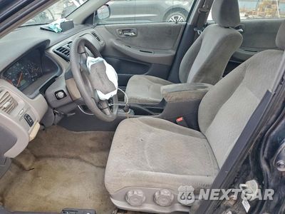 Zdjęcie 7 z 13 samochodu: 2002 HONDA ACCORD LX VIN:1HGCG66502A059031 - miniatura