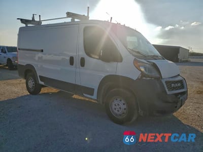 Czwarte zdjęcie samochodu z boku: 2019 RAM PROMASTER 1500 DELIVERY VAN VIN:3C6TRVAG8KE540659 - miniatura
