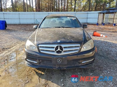 Piąte zdjęcie samochodu w środku: 2011 MERCEDES-BENZ C 300 4MATIC VIN:WDDGF8BB4BR143922 - miniatura