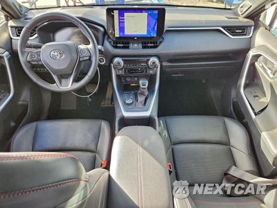 Zdjęcie 8 z 15 samochodu: 2024 TOYOTA RAV4 PRIME XSE VIN:JTMFB3FV7RD202641 - miniatura