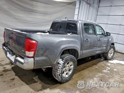 Trzecie zdjęcie samochodu z tyłu: 2016 TOYOTA TACOMA SR5 V6 VIN:3TMCZ5AN9GM019423 - miniatura
