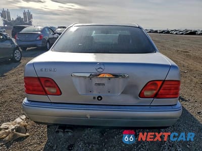 Zdjęcie 6 z 12 samochodu: 1997 MERCEDES-BENZ E 320 VIN:WDBJF55F2VA437656 - miniatura