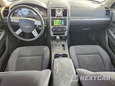 Zdjęcie 8 z 14 samochodu: 2010 CHRYSLER 300 TOURING VIN:2C3CA4CD2AH139015 - miniatura