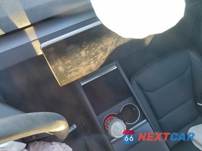 Zdjęcie 9 z 12 samochodu: 2025 TESLA MODEL 3 VIN:5YJ3E1EA1SF965122 - miniatura